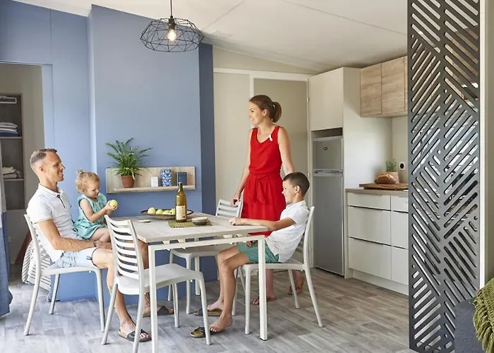 Кемпинг Frantheor Saint-raphael 4 Etoiles 4*
