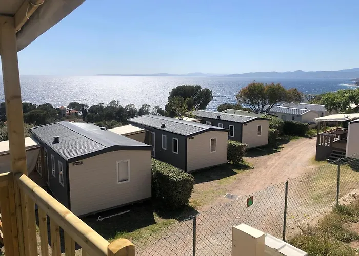 Frantheor Saint-raphael 4 Etoiles Kamp alanı